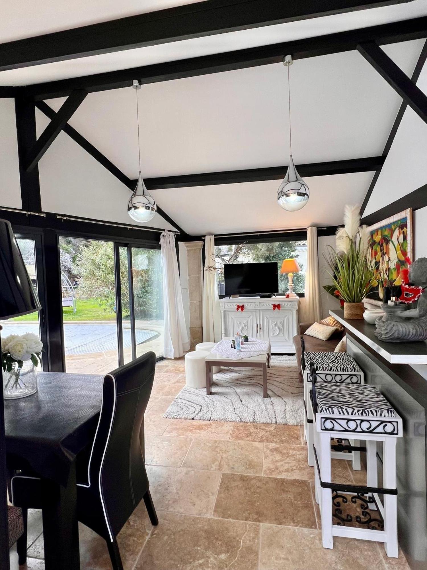 Gite Des Estelles "Axel" Avec Espace Jacuzzi Cavaillon Εξωτερικό φωτογραφία